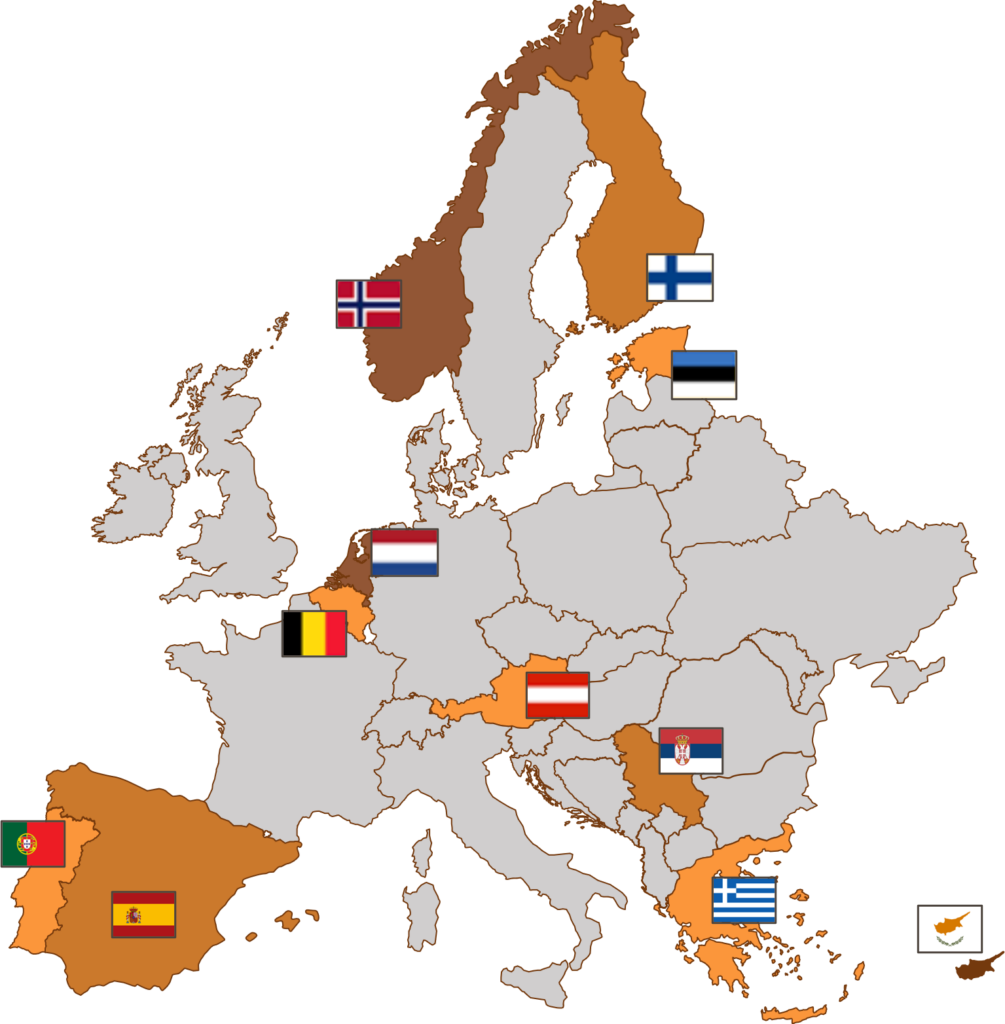 Map of Europe on a checkered transparent background showing KINETIKA project participation: EU member states and associated countries in orange (Austria, Belgium, Cyprus, Estonia, Finland, Greece, Netherlands, Norway, Portugal, Spain) with national flags at capitals; non-participating countries in grey.